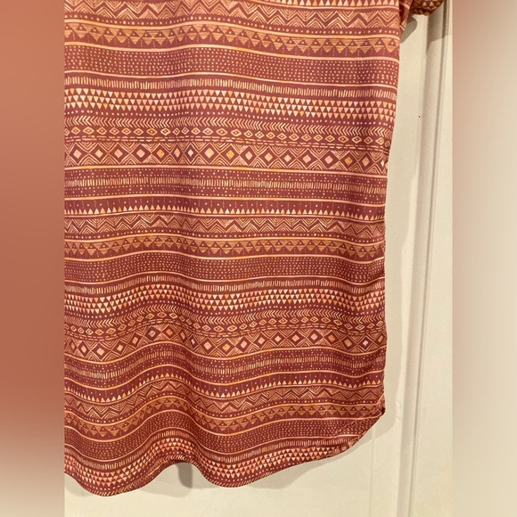Ocean + Coast Active Top Size S Western Aztec Boho Pink Crewneck Short Sleeve - Picture 4 of 7